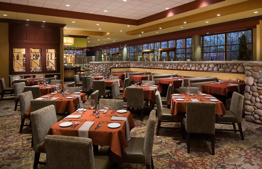 Embassy Suites By Hilton Charlotte Concord Golf Resort & Spa-1