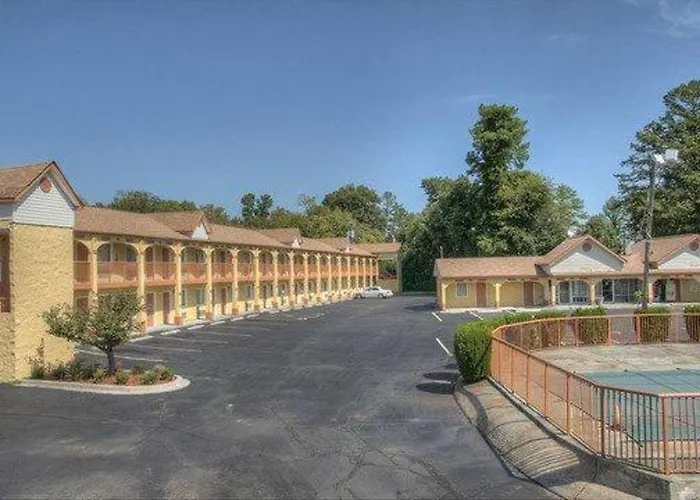 Resort: Rodeway Inn